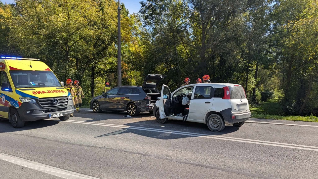 Wypadek na skrzyżowaniu Warszawskiej z Fortową [30.09.2026] - zdjęcie #13 - eOstroleka.pl