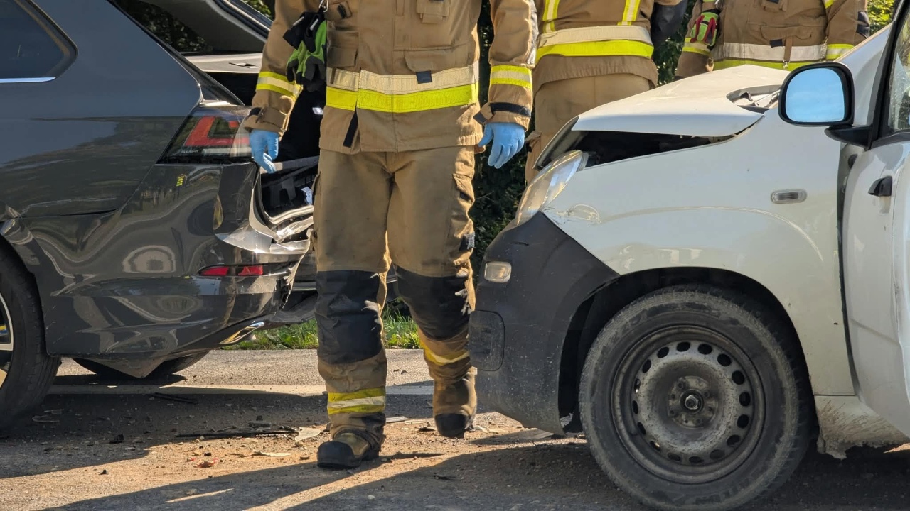 Wypadek na skrzyżowaniu Warszawskiej z Fortową [30.09.2026] - zdjęcie #2 - eOstroleka.pl