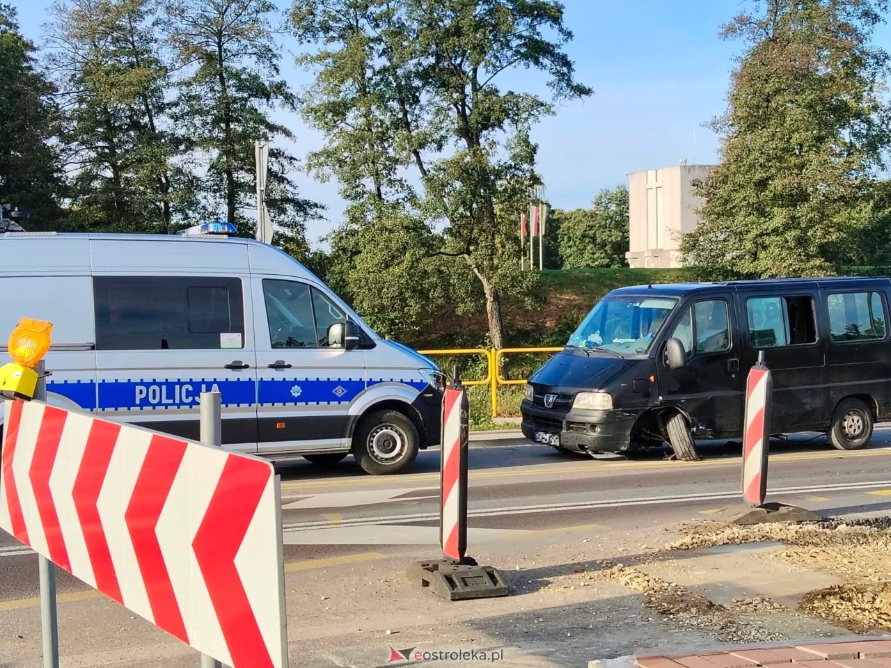 Stłuczka na Stacha Konwy [1.10.2026] - zdjęcie #1 - eOstroleka.pl