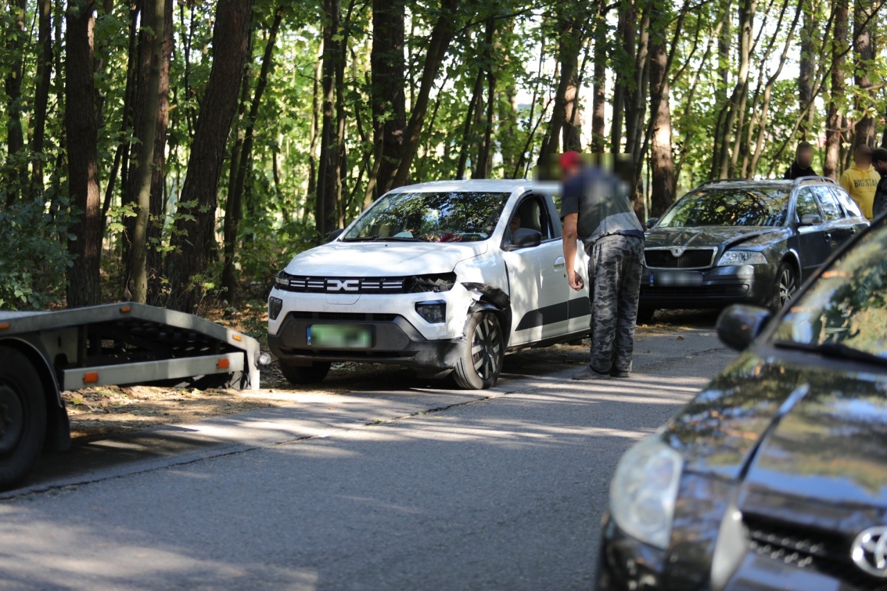 Kolizja czterech pojazdów na DK53 w Zabrodziu [2.10.2026] - zdjęcie #8 - eOstroleka.pl