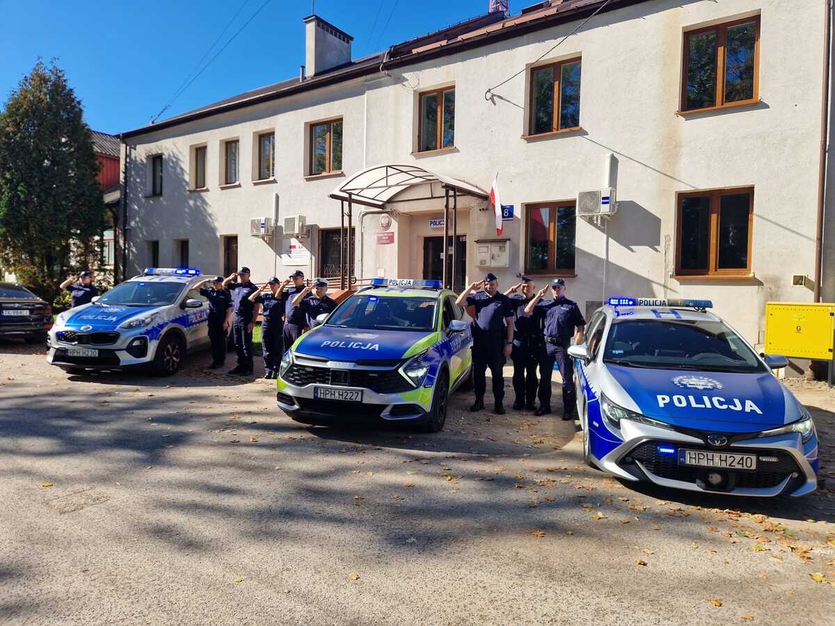 Mazowieccy policjanci oddali hołd policjantowi, który zginął na służbie - zdjęcie #7 - eOstroleka.pl