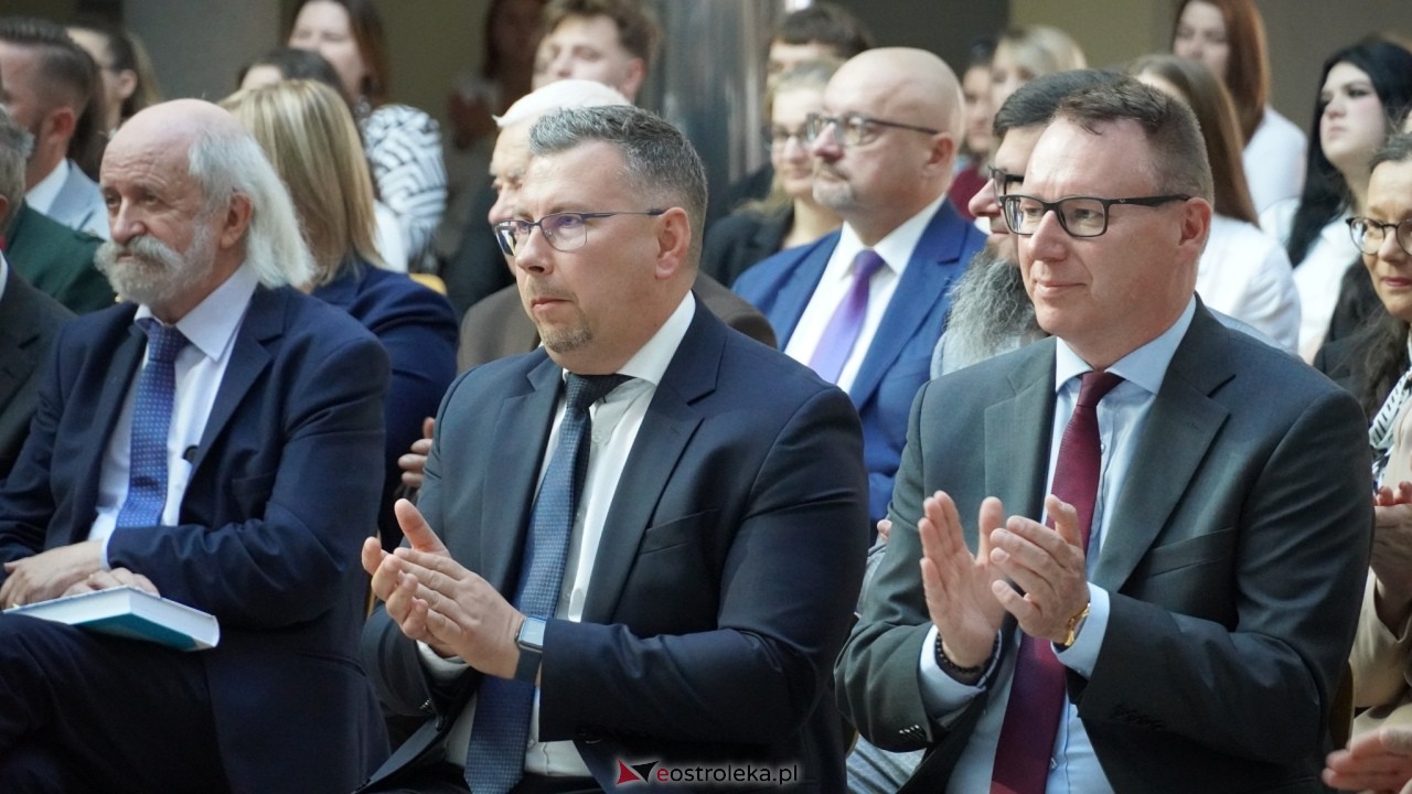 Inauguracja roku akademickiego 2026/2027 w WSAP w Ostrołęce [02.10.2026] - zdjęcie #47 - eOstroleka.pl