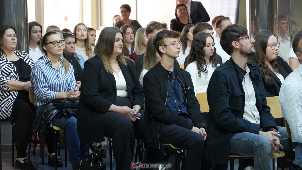 Inauguracja roku akademickiego 2026/2027 w WSAP w Ostrołęce [02.10.2026] - zdjęcie #15 - eOstroleka.pl
