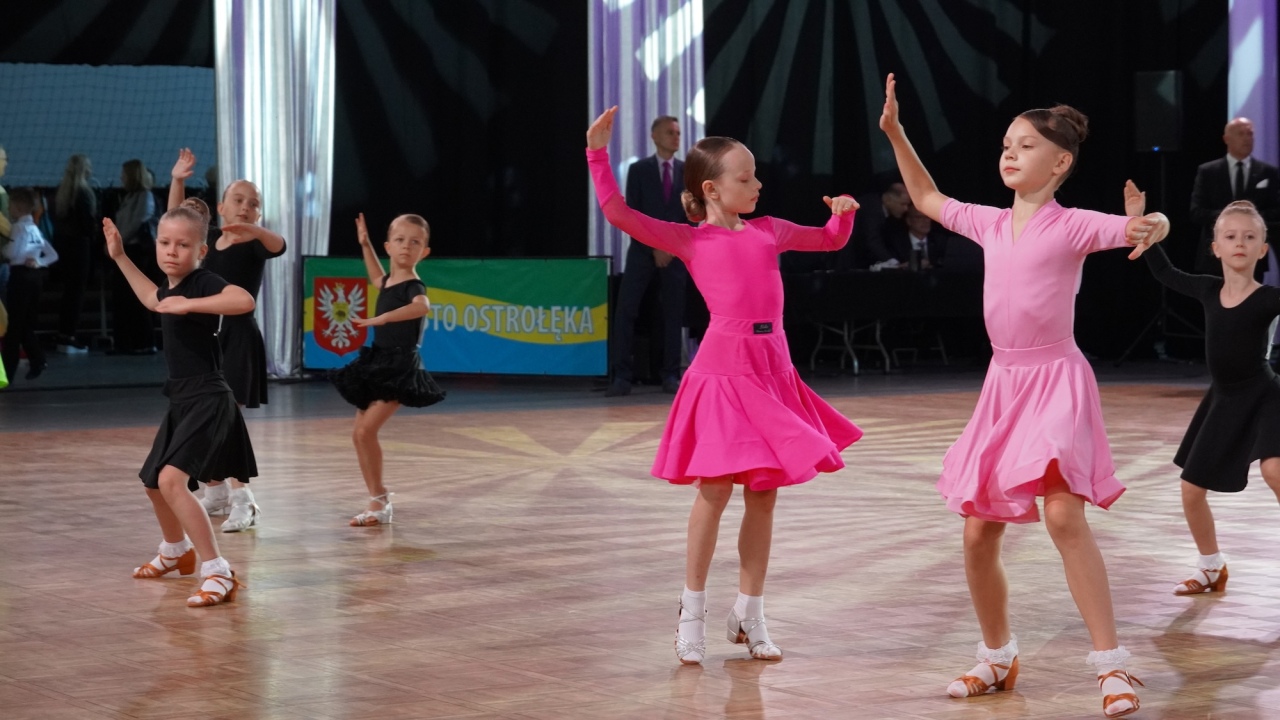 41. Ogólnopolski Turniej Tańca Sportowego O Złotą Podwiązkę [03.10.2026] - zdjęcie #337 - eOstroleka.pl