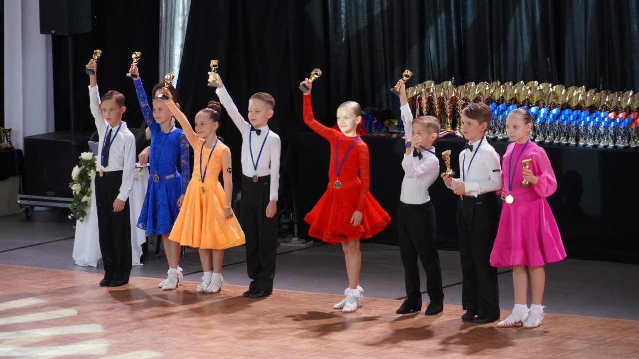 41. Ogólnopolski Turniej Tańca Sportowego O Złotą Podwiązkę [03.10.2026] - zdjęcie #140 - eOstroleka.pl