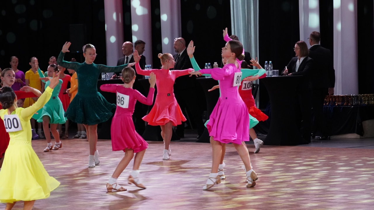 41. Ogólnopolski Turniej Tańca Sportowego O Złotą Podwiązkę [03.10.2026] - zdjęcie #123 - eOstroleka.pl