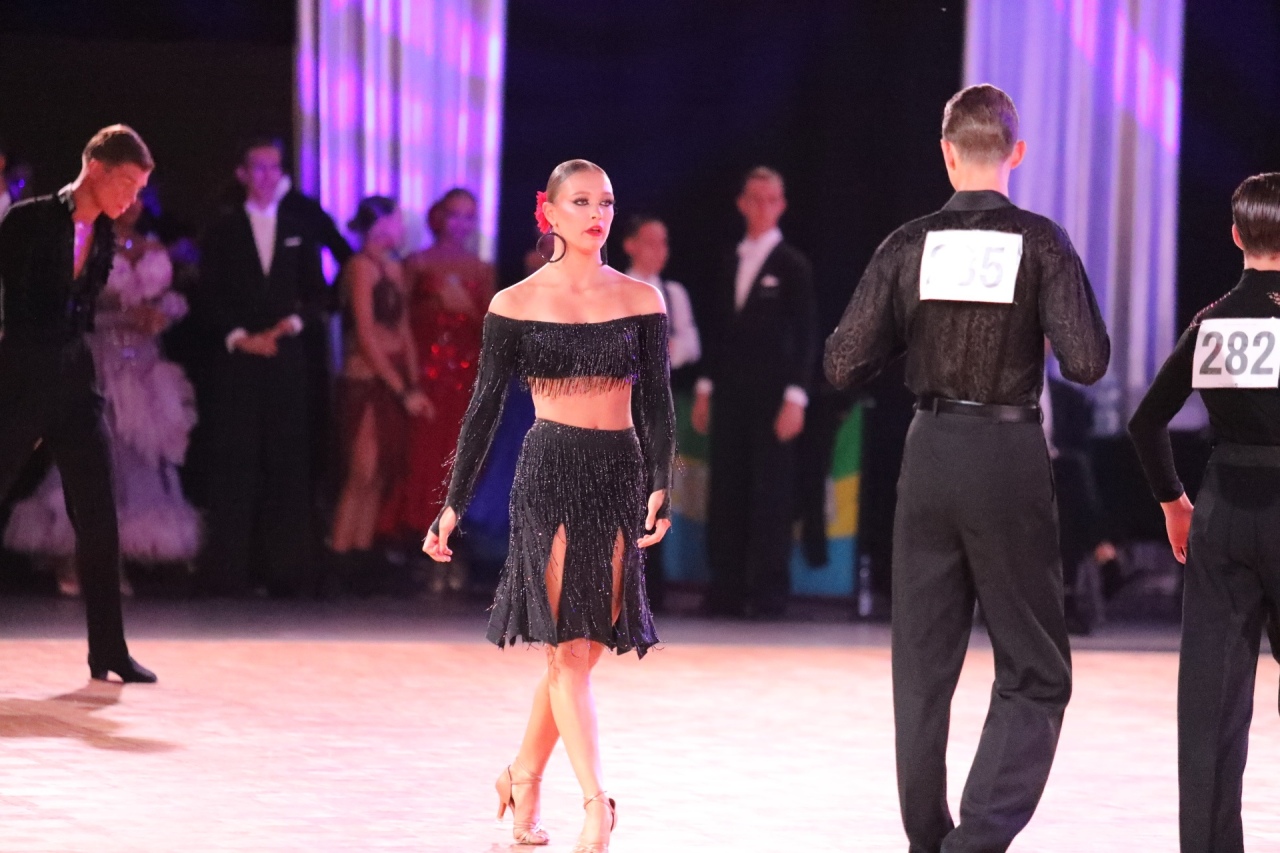 41. Ogólnopolski Turniej Tańca Sportowego O Złotą Podwiązkę [03.10.2026] - zdjęcie #94 - eOstroleka.pl