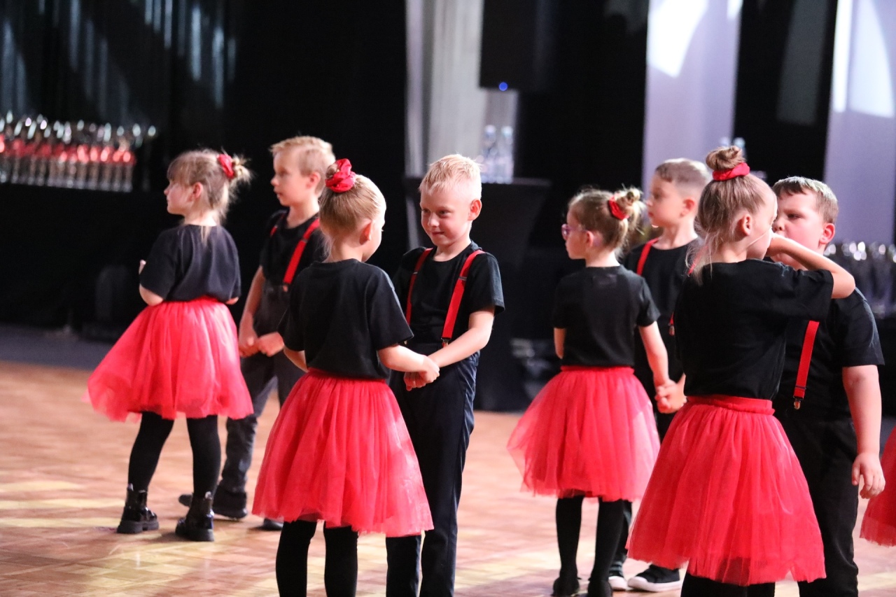 41. Ogólnopolski Turniej Tańca Sportowego O Złotą Podwiązkę [03.10.2026] - zdjęcie #28 - eOstroleka.pl