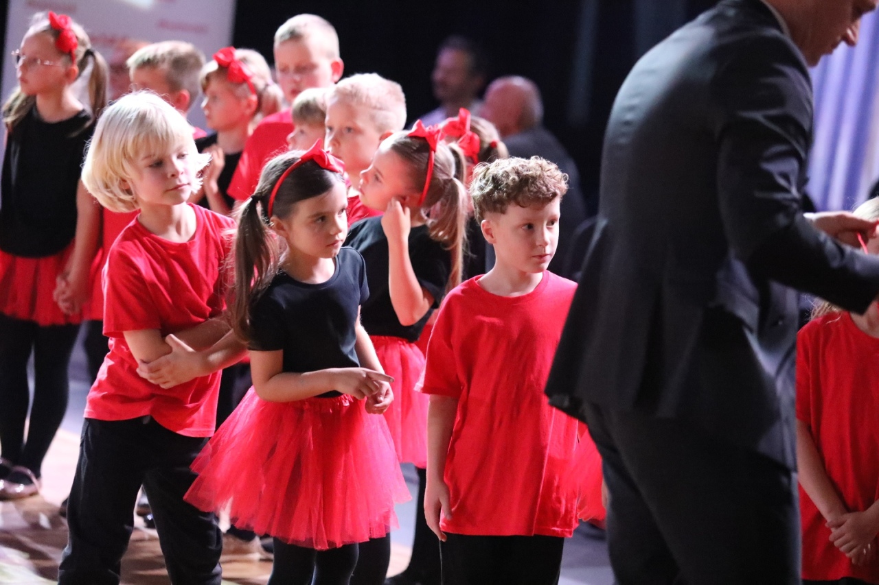 41. Ogólnopolski Turniej Tańca Sportowego O Złotą Podwiązkę [03.10.2026] - zdjęcie #1 - eOstroleka.pl