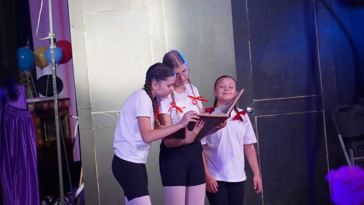 Jubileusz 60-lecia Zespołu Pieśni i Tańca Kurpie [04.10.2026] - zdjęcie #108 - eOstroleka.pl