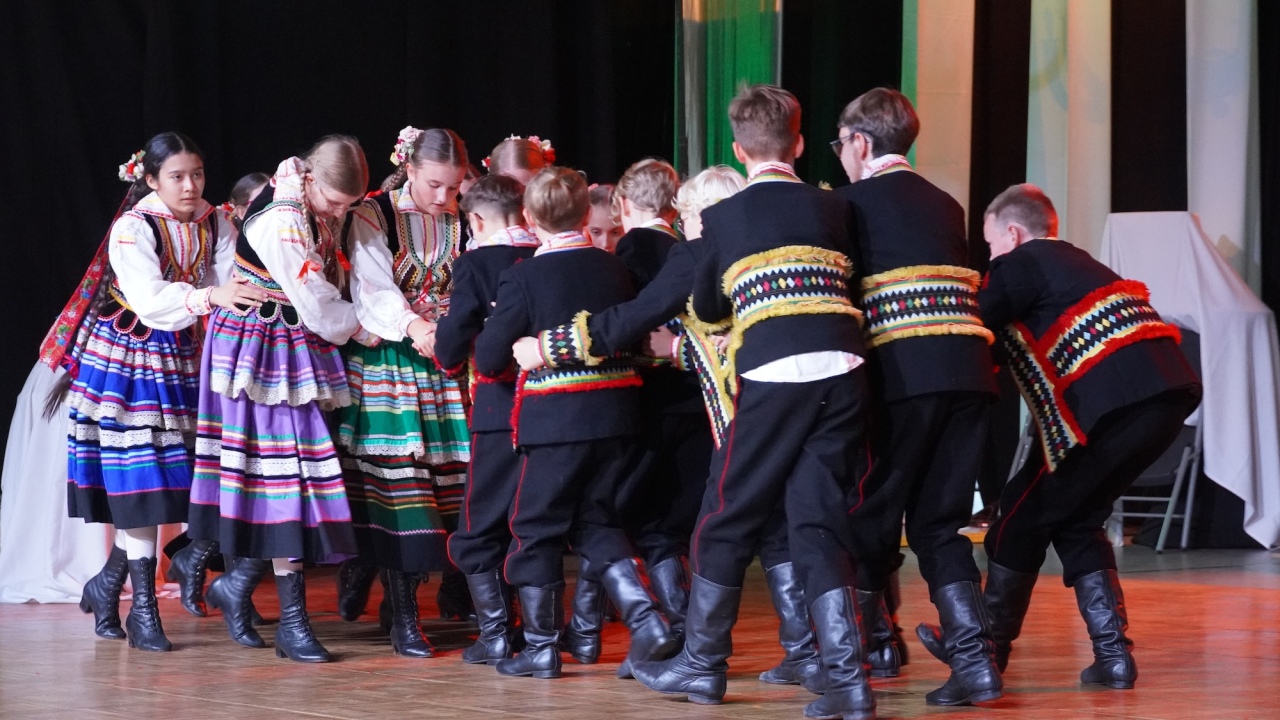 Jubileusz 60-lecia Zespołu Pieśni i Tańca Kurpie [04.10.2026] - zdjęcie #87 - eOstroleka.pl