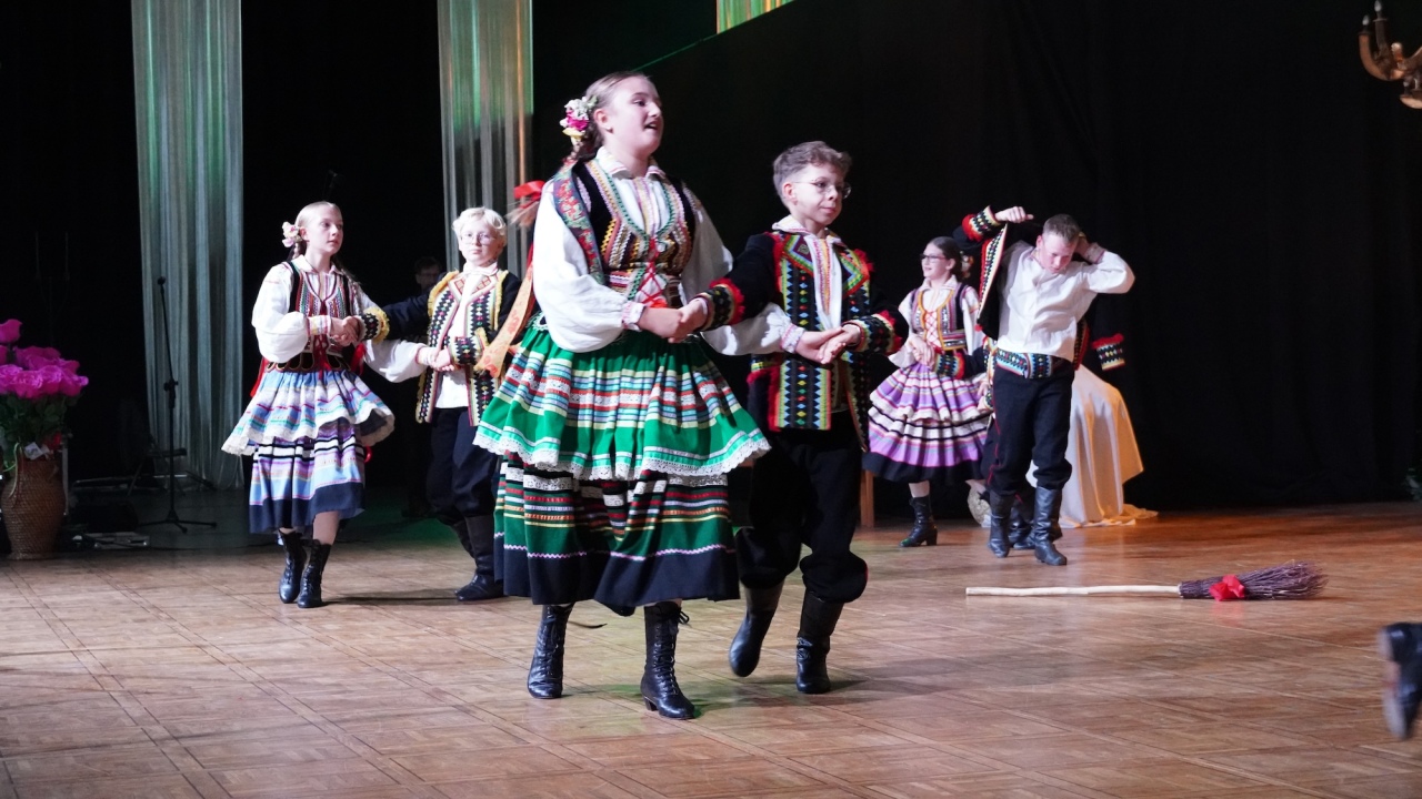 Jubileusz 60-lecia Zespołu Pieśni i Tańca Kurpie [04.10.2026] - zdjęcie #75 - eOstroleka.pl