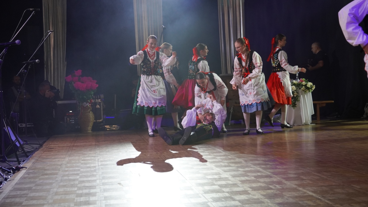 Jubileusz 60-lecia Zespołu Pieśni i Tańca Kurpie [04.10.2026] - zdjęcie #195 - eOstroleka.pl