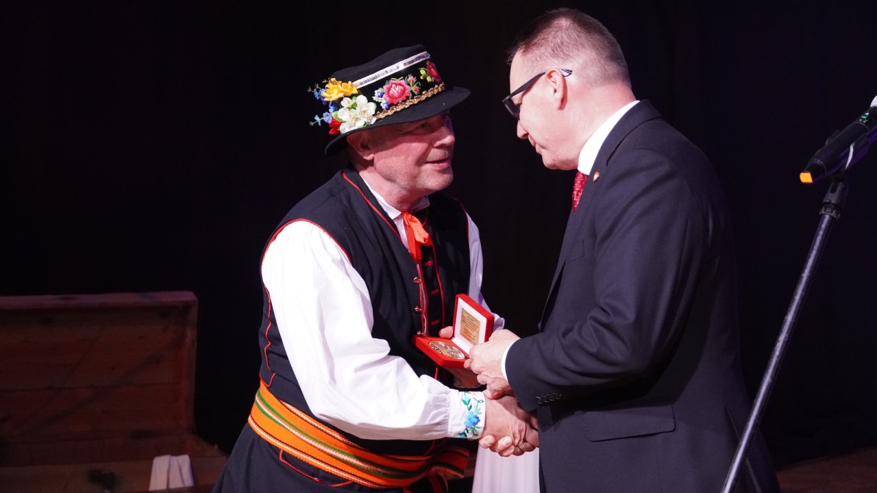 Jubileusz 60-lecia Zespołu Pieśni i Tańca Kurpie [04.10.2026] - zdjęcie #153 - eOstroleka.pl