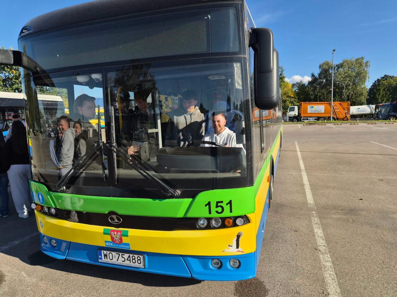 Uczniowie ZSZ nr 1  z wizytą w MZK Ostrołęka [05.10.2026] - zdjęcie #6 - eOstroleka.pl