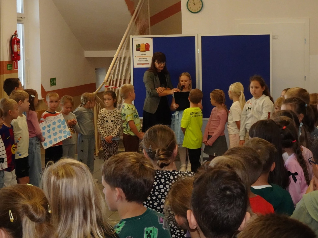 Stop przemocy w szkole! Uczniowie z Olszewa-Borek dołączyli do ogólnopolskiej akcji [06.10.2026] - zdjęcie #13 - eOstroleka.pl