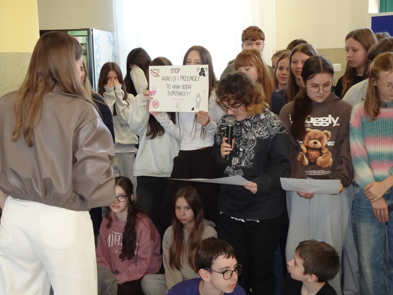 Stop przemocy w szkole! Uczniowie z Olszewa-Borek dołączyli do ogólnopolskiej akcji [06.10.2026] - zdjęcie #3 - eOstroleka.pl