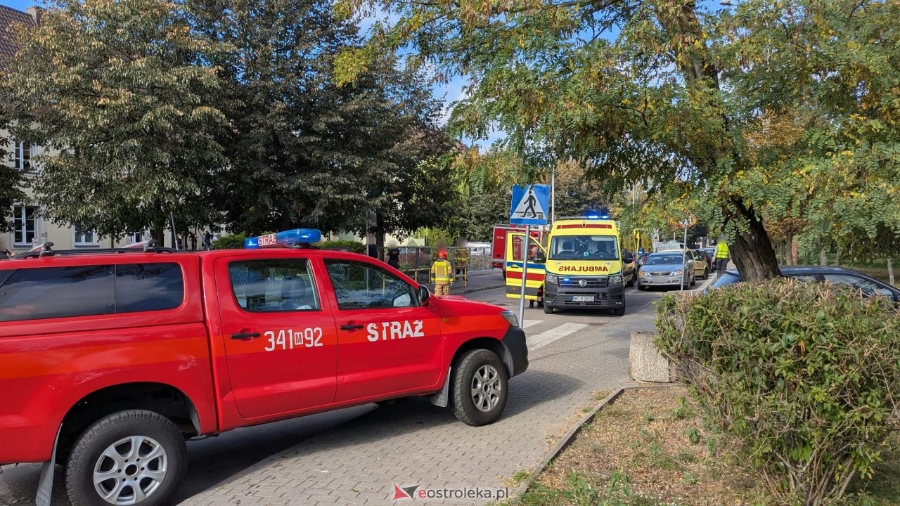 Atak nożownika w ZSZ 4 w Ostrołęce [7.10.2026] - zdjęcie #15 - eOstroleka.pl