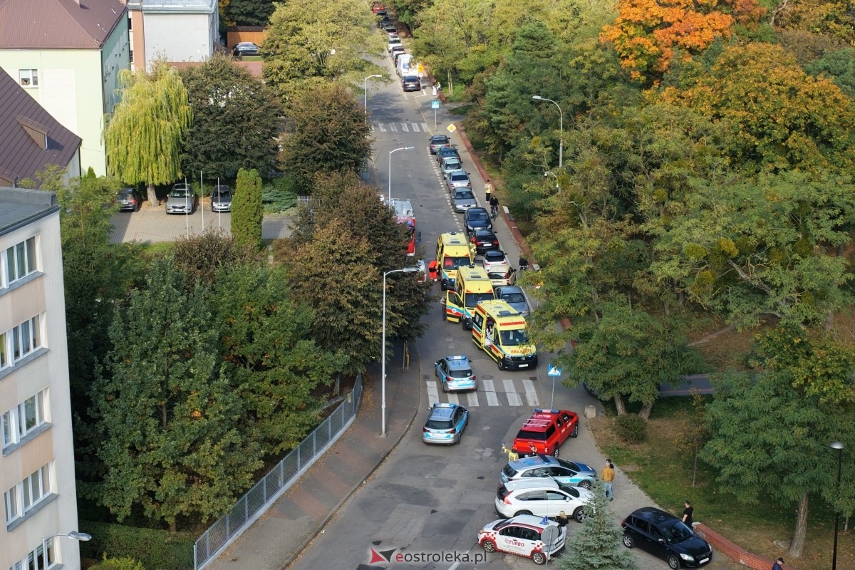 Atak nożownika w ZSZ 4 w Ostrołęce [7.10.2026] - zdjęcie #13 - eOstroleka.pl