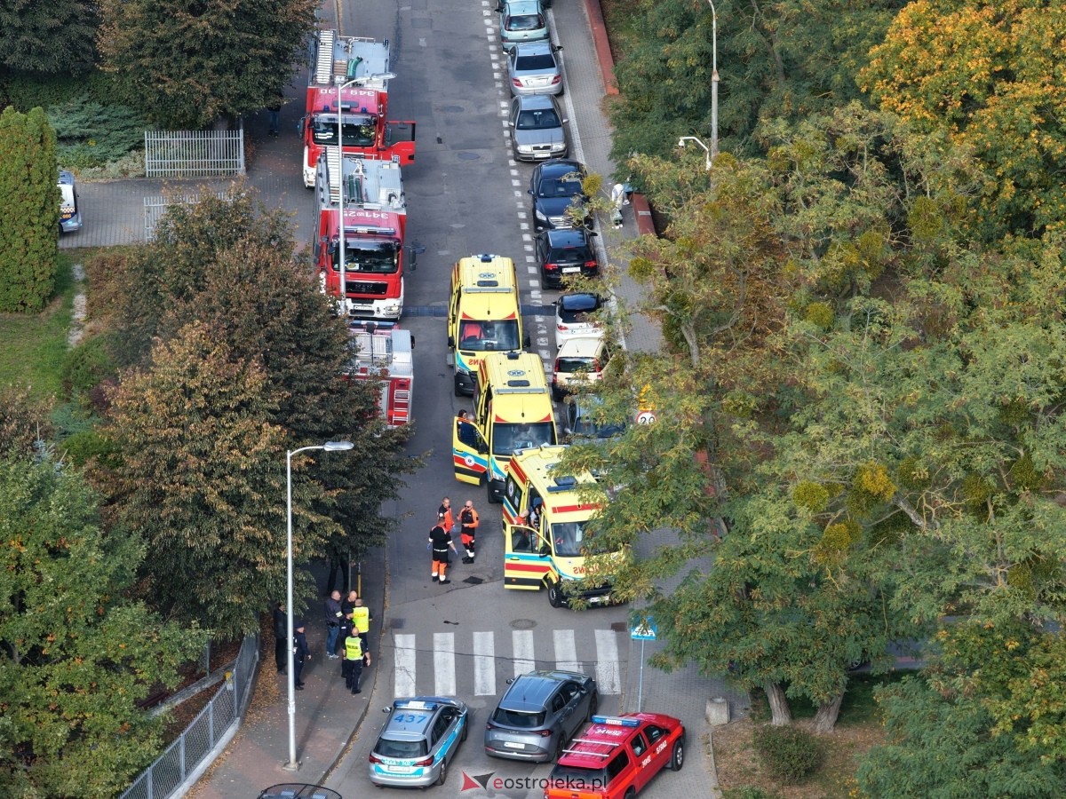Atak nożownika w ZSZ 4 w Ostrołęce [7.10.2026] - zdjęcie #12 - eOstroleka.pl