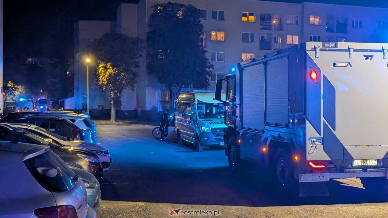 Akcja policji ws. ataku w ZSZ 4 w Ostrołęce [7.10.2026] - zdjęcie #15 - eOstroleka.pl