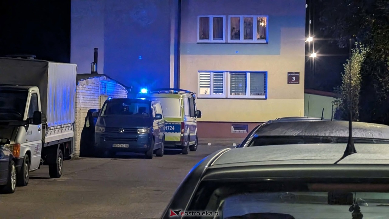 Akcja policji ws. ataku w ZSZ 4 w Ostrołęce [7.10.2026] - zdjęcie #13 - eOstroleka.pl