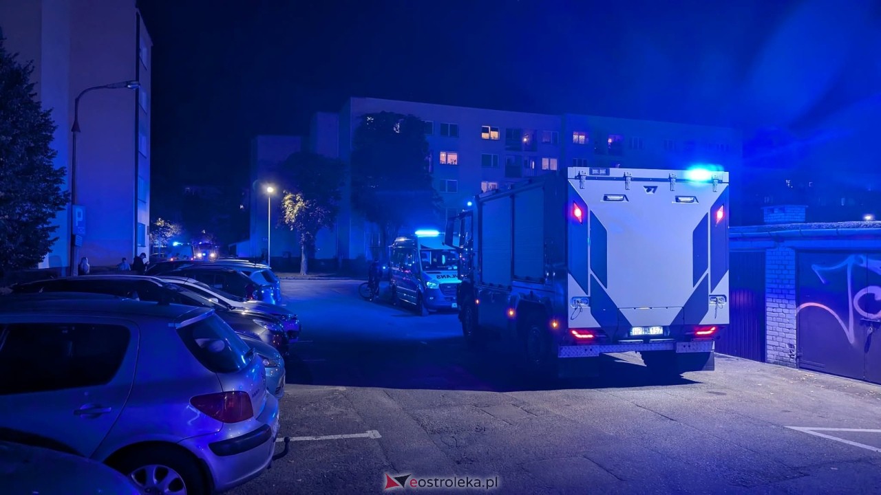 Akcja policji ws. ataku w ZSZ 4 w Ostrołęce [7.10.2026] - zdjęcie #7 - eOstroleka.pl