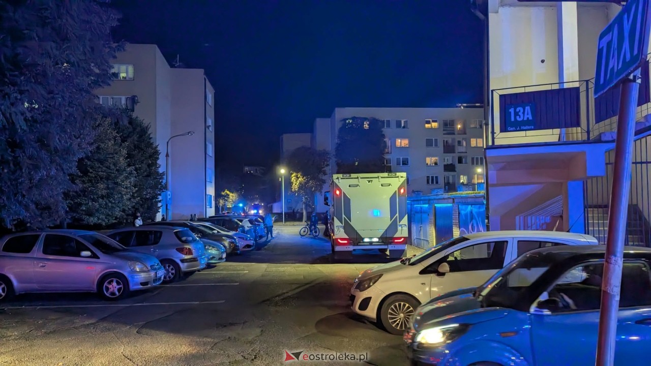 Akcja policji ws. ataku w ZSZ 4 w Ostrołęce [7.10.2026] - zdjęcie #6 - eOstroleka.pl