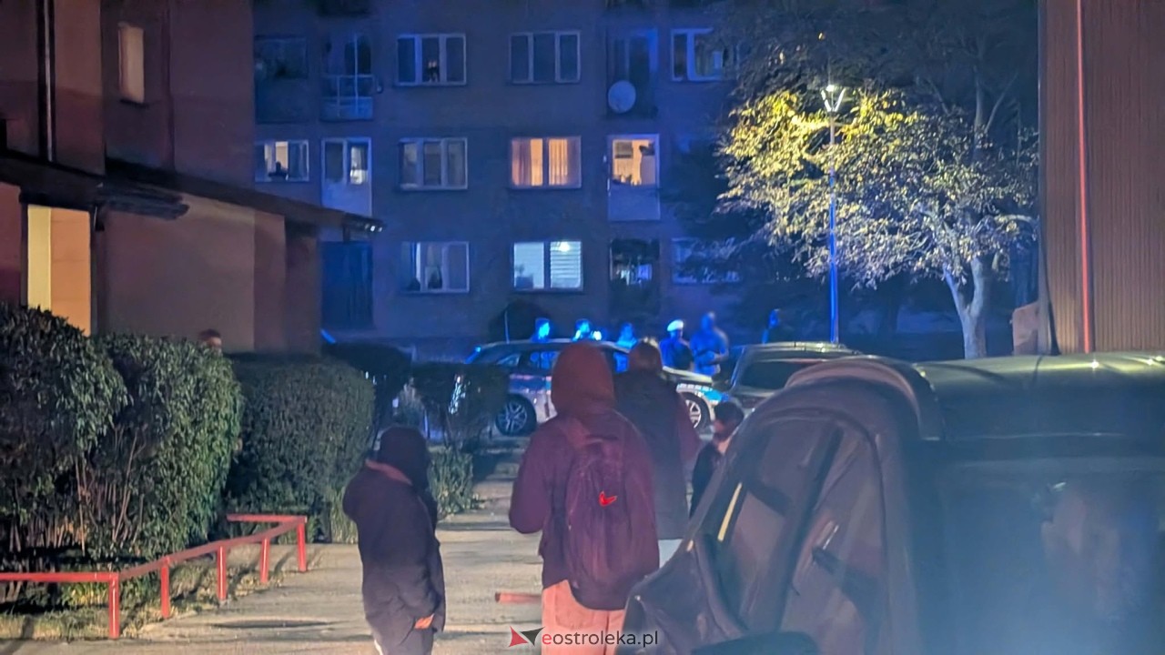 Akcja policji ws. ataku w ZSZ 4 w Ostrołęce [7.10.2026] - zdjęcie #4 - eOstroleka.pl