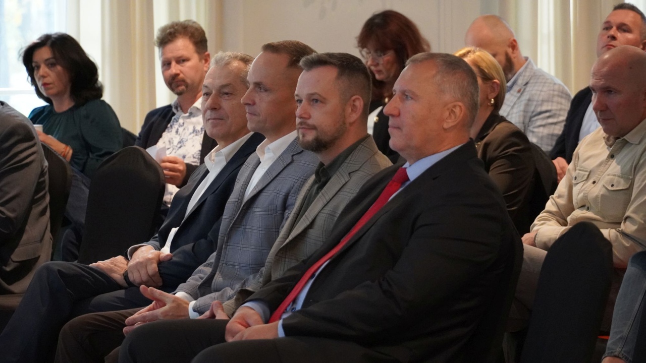 Konferencja Transformacja energetyczna w samorządzie – od diagnozy i strategii do inwestycji. Znaczenie doradztwa energetycznego [08.10.2026] - zdjęcie #17 - eOstroleka.pl