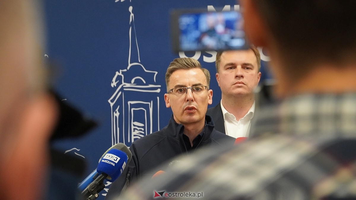 Konferencja prasowa po sztabie kryzysowym [08.10.2026] - zdjęcie #5 - eOstroleka.pl