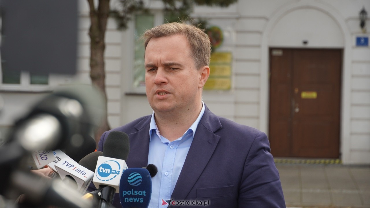 Konferencja prasowa prezydenta ostrołęki po spotkaniu z dyrektorami szkół [09.10.2026] - zdjęcie #7 - eOstroleka.pl