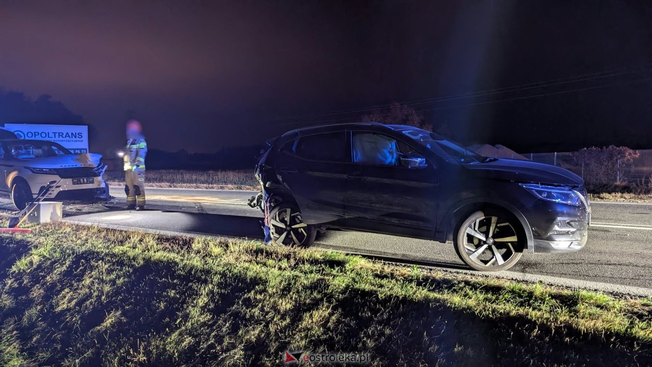 Wypadek w Zamościu - trasa Ostrołęka - Ostrów Mazowiecka [09.10.2026] - zdjęcie #3 - eOstroleka.pl