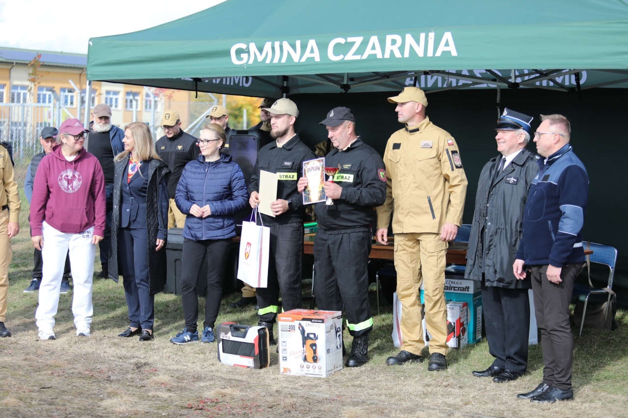 Gminne zawody pożarnicze w Czarni - zdjęcie #99 - eOstroleka.pl