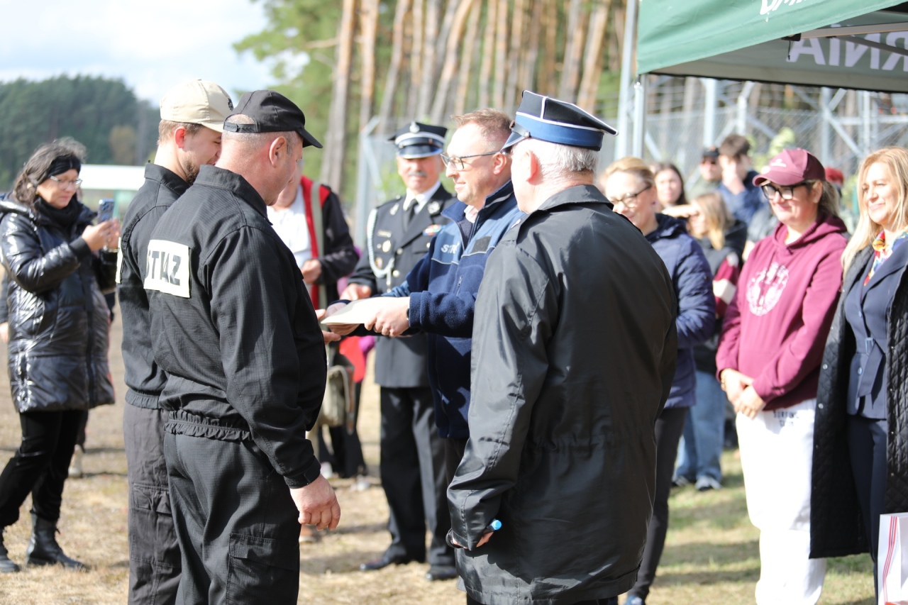 Gminne zawody pożarnicze w Czarni - zdjęcie #93 - eOstroleka.pl