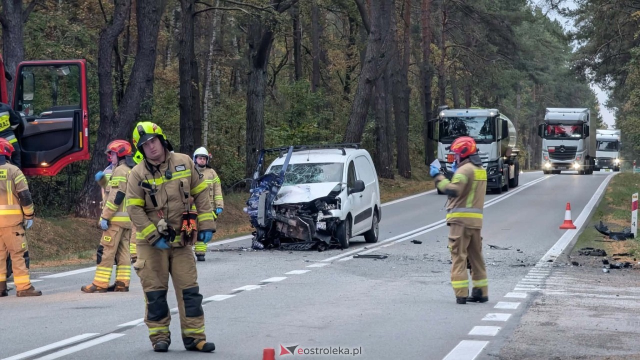 Wypadek w Borowcach [12.10.2026] - zdjęcie #13 - eOstroleka.pl