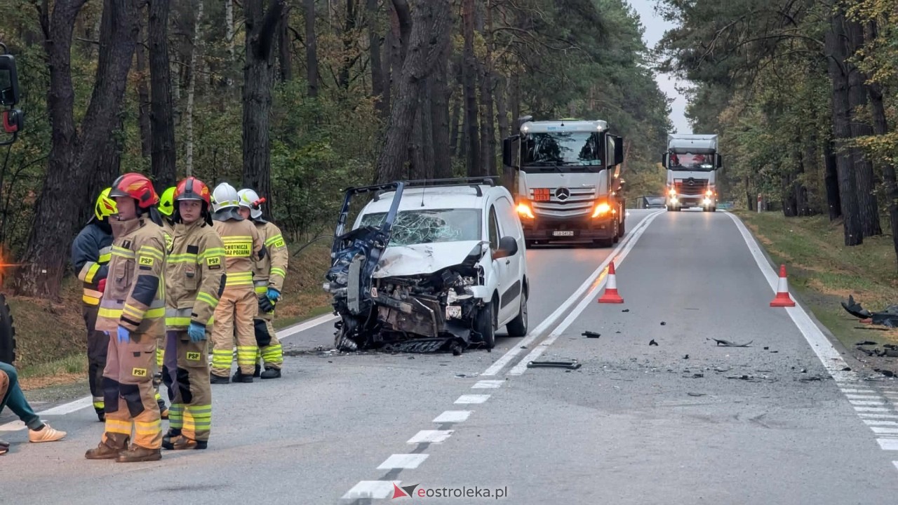 Wypadek w Borowcach [12.10.2026] - zdjęcie #10 - eOstroleka.pl