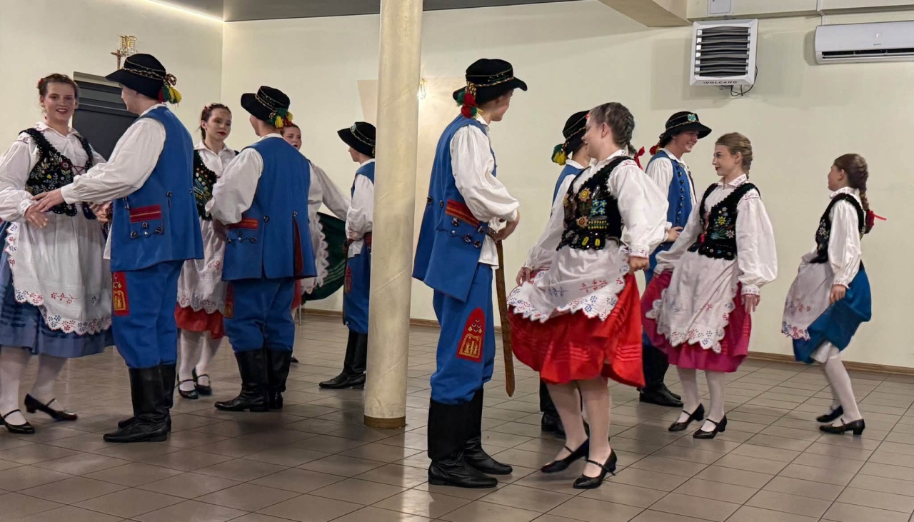 Wieczór z Folklorem w Tle w Malinowie Nowym [10.10.2026] - zdjęcie #9 - eOstroleka.pl