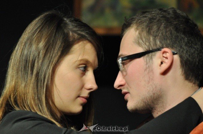 Spektakl Małe zbrodnie małżeńskie w klubie Oczko [10.I.2012] - zdjęcie #17 - eOstroleka.pl