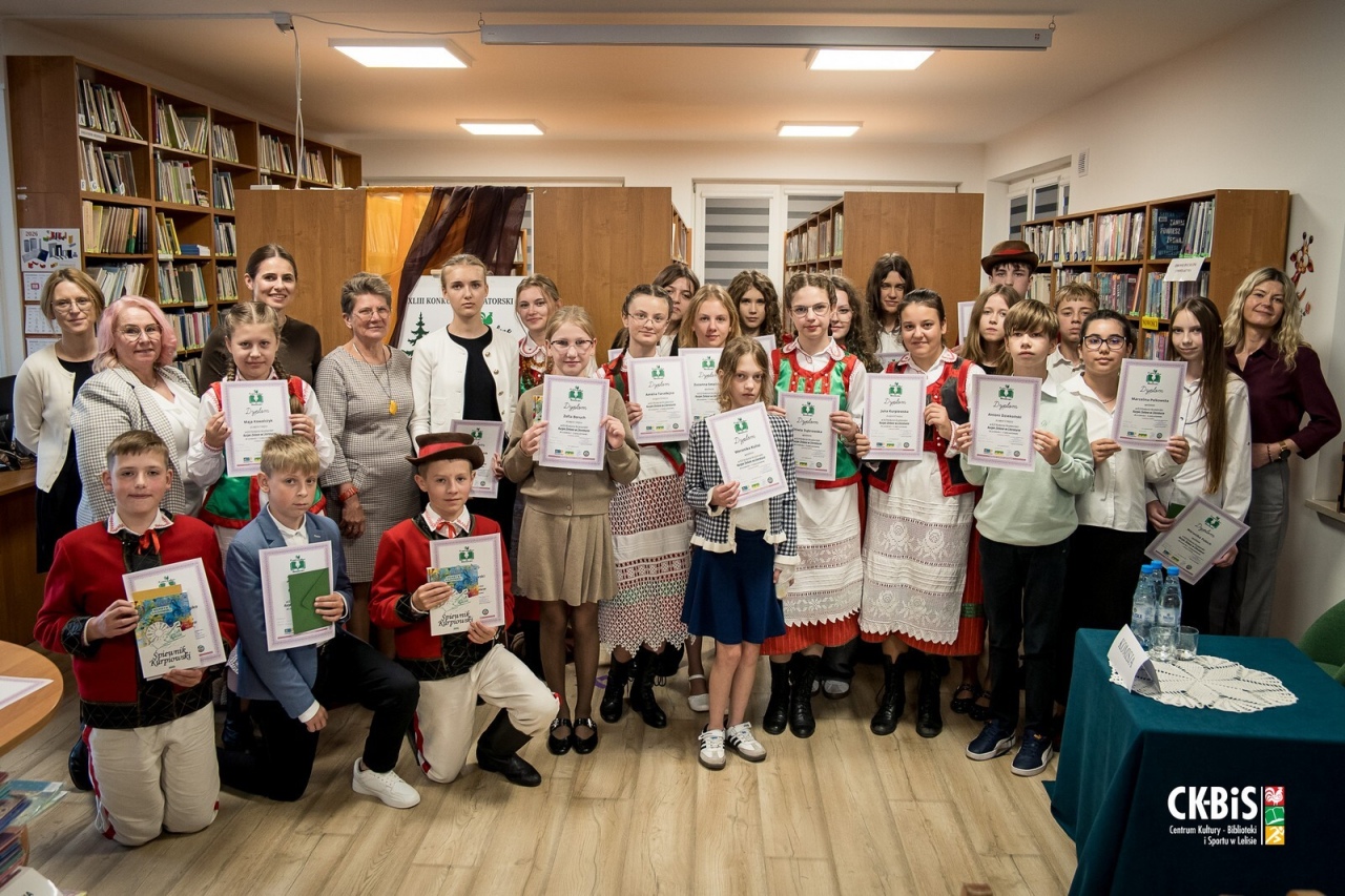 XLIII Konkurs Recytatorski „Kurpie Zielone w Literaturze” - eliminacje gminne w Lelisie [14.10.2026] - zdjęcie #59 - eOstroleka.pl