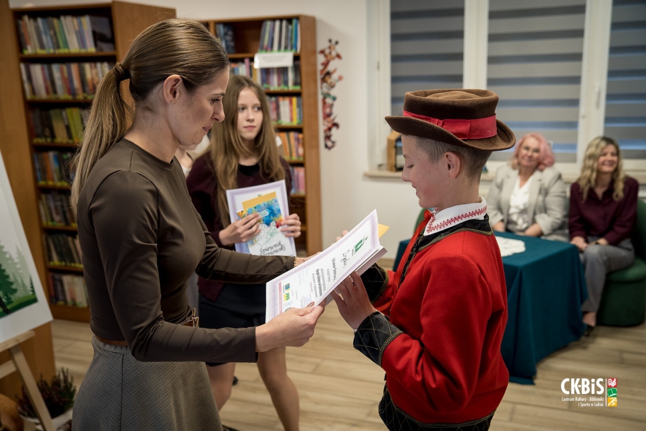 XLIII Konkurs Recytatorski „Kurpie Zielone w Literaturze” - eliminacje gminne w Lelisie [14.10.2026] - zdjęcie #55 - eOstroleka.pl