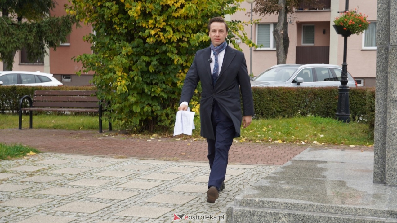 Konferencja prasowa z wicemarszałkiem Sejmu Krzysztofem Bosakiem w Ostrołęce [14.10.2026] - zdjęcie #41 - eOstroleka.pl