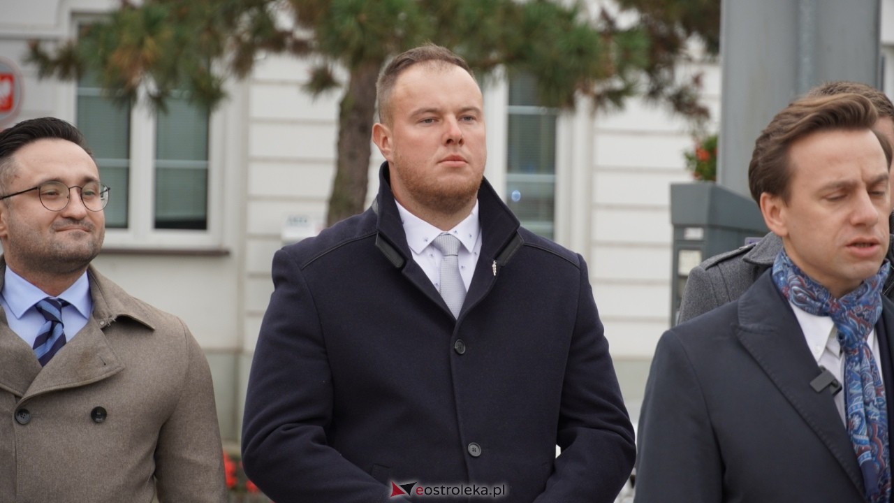 Konferencja prasowa z wicemarszałkiem Sejmu Krzysztofem Bosakiem w Ostrołęce [14.10.2026] - zdjęcie #31 - eOstroleka.pl