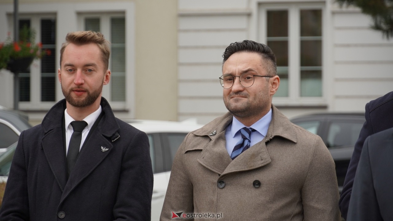 Konferencja prasowa z wicemarszałkiem Sejmu Krzysztofem Bosakiem w Ostrołęce [14.10.2026] - zdjęcie #7 - eOstroleka.pl