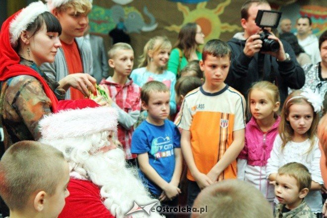 Dyskoteka z Mikołajem [08.01.2012] - zdjęcie #2 - eOstroleka.pl