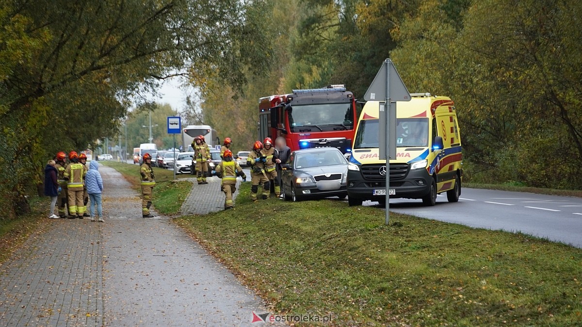Kolizja dwóch aut na Goworowskiej [15.10.2026] - zdjęcie #23 - eOstroleka.pl