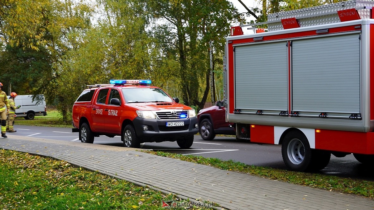 Kolizja dwóch aut na Goworowskiej [15.10.2026] - zdjęcie #15 - eOstroleka.pl