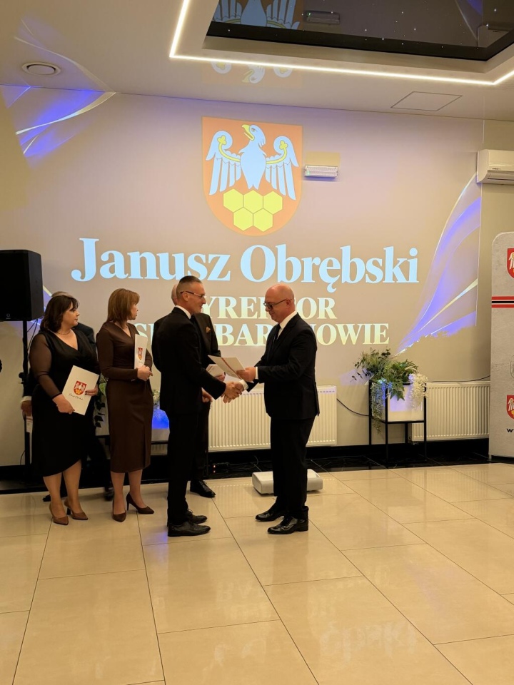 „Efekty tej pracy widać po latach”. Powiatowe obchody Dnia Edukacji Narodowej [15.10.2026] - zdjęcie #11 - eOstroleka.pl
