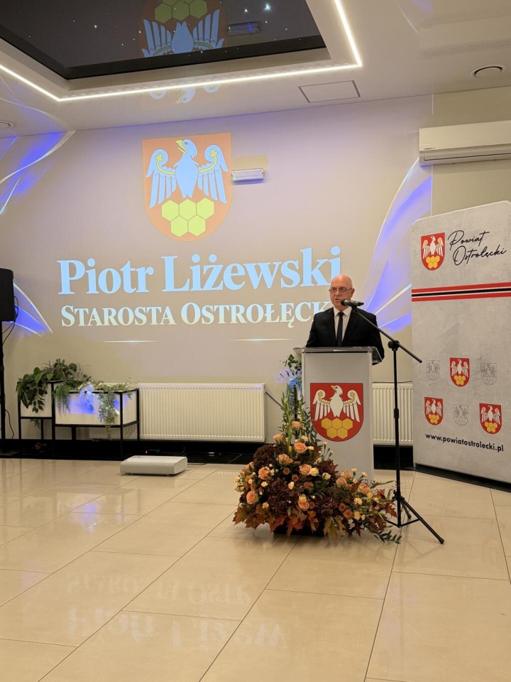 „Efekty tej pracy widać po latach”. Powiatowe obchody Dnia Edukacji Narodowej [15.10.2026] - zdjęcie #3 - eOstroleka.pl