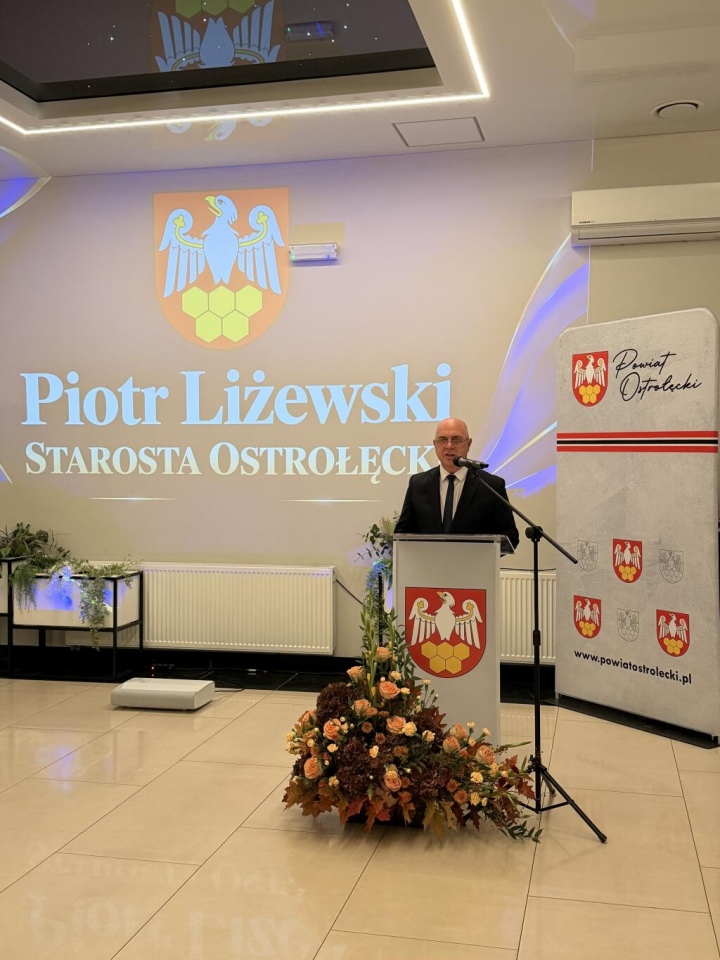 „Efekty tej pracy widać po latach”. Powiatowe obchody Dnia Edukacji Narodowej [15.10.2026] - zdjęcie #2 - eOstroleka.pl